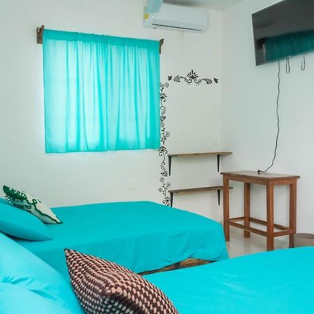 Hotel Henry Bacalar Bagian luar foto
