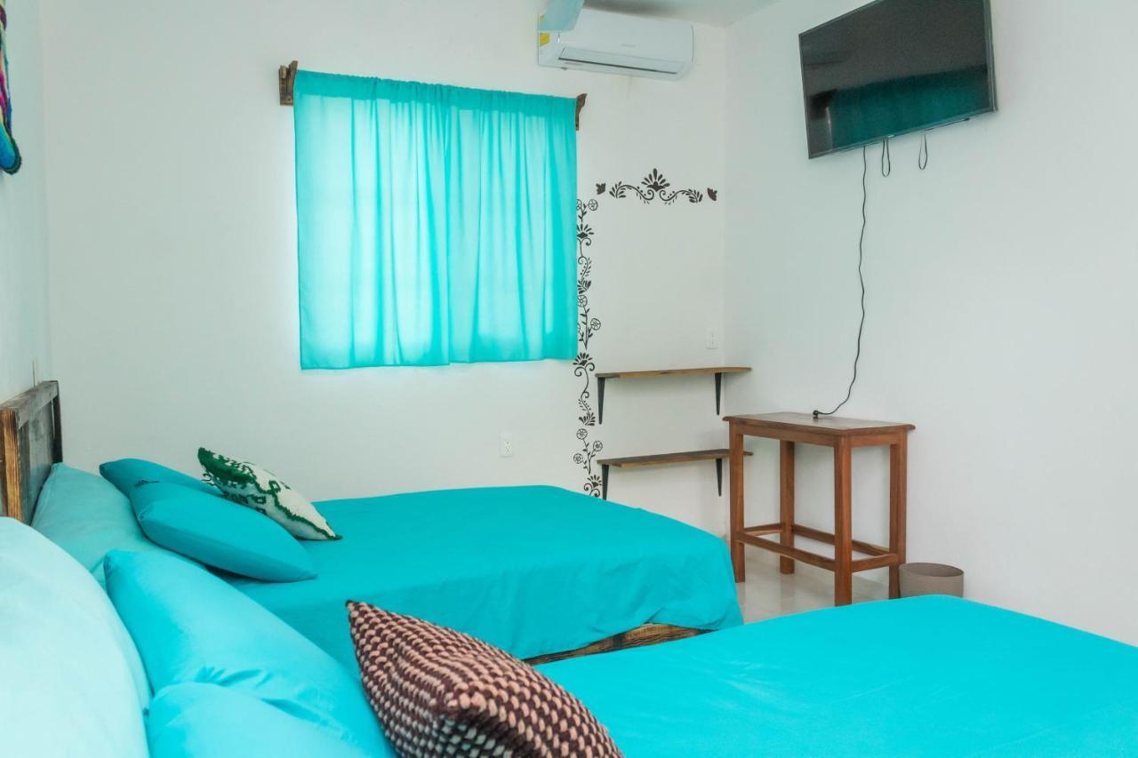 Hotel Henry Bacalar Bagian luar foto