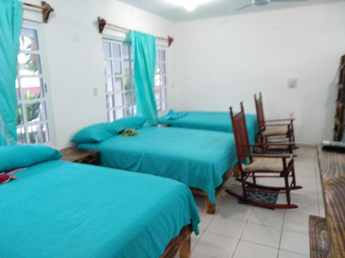 Hotel Henry Bacalar Bagian luar foto